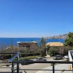 Sea View 014 Apartamento