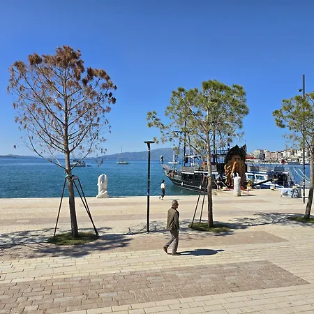 Sea View 014 아파트