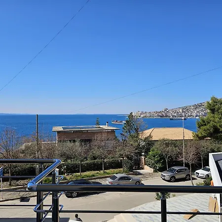 Sea View 014 公寓